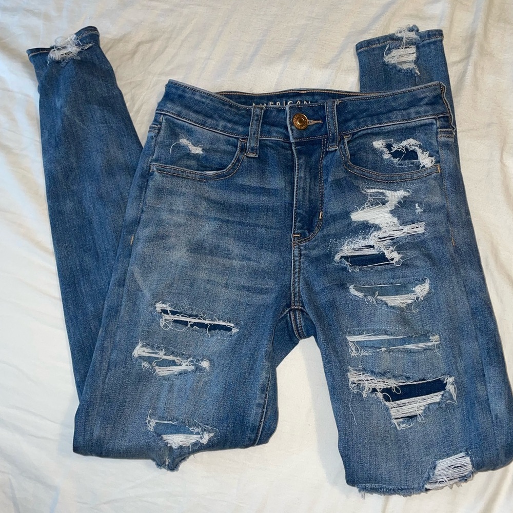 Sold to Elizabeth//
American Eagle Ripped Tapered Jeans - Picture 3 of 9